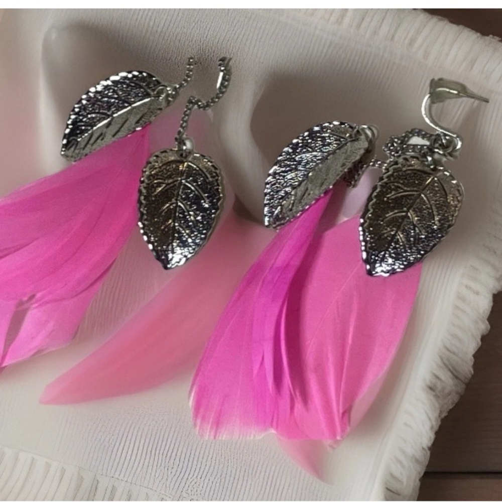 Vintage Y2K Boho Long Dangle Earrings Silver Tone Pink Feather Leaf - Hook Wires